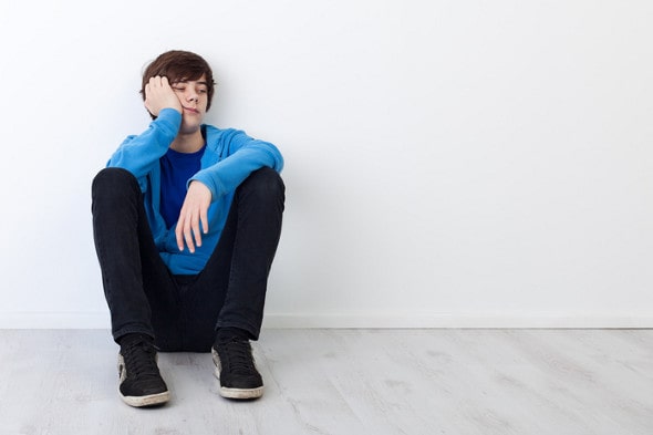 افسردگی در نوجوانی  علائم و درمان افسردگی دوران بلوغ