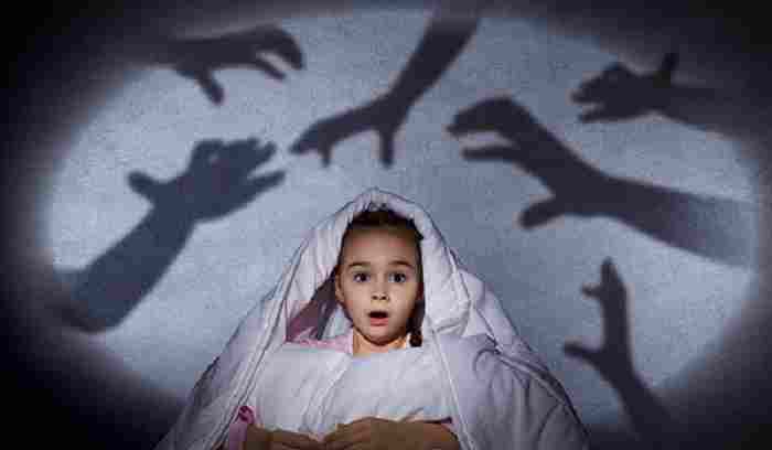 کاهش و درمان ترس از تاریکی کودکان