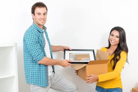 تقسیم وظایف در خانه | نظافت کردن با مرد و تعمیر وسایل با زن؟