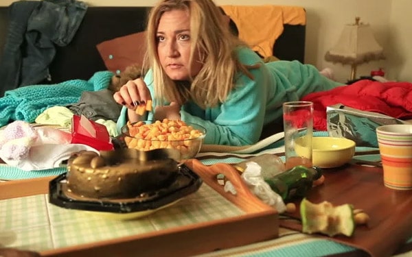 افزایش وزن و اشتها و سردرد | علل و علائم افسردگی بی قاعده