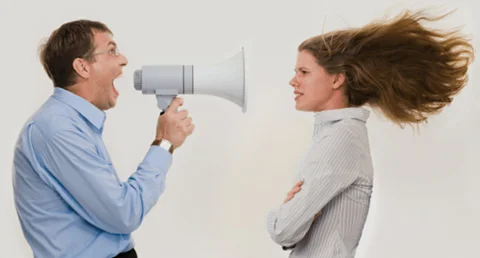 12 راه حرفه ای متقاعد کردن دیگران و موفقیت در بحث