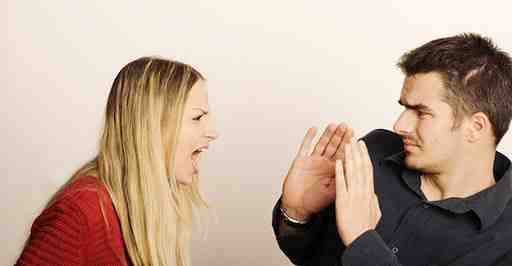 پرخاشگری همسر | علت عصبانیت و بداخلاقی همسرتان