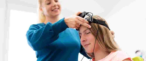 آیا نوروفیدبک درمانی موثر برای افسردگی است؟