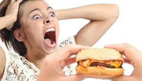 چگونه ترس از غذا را از بین ببریم | فوبیای غذا