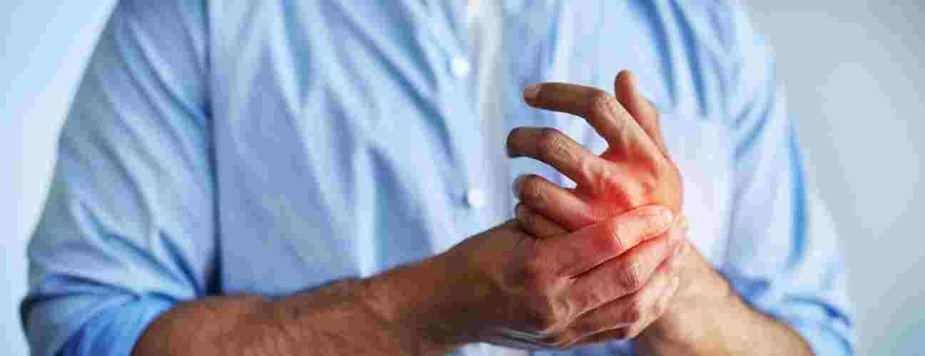 تاثیر استرس بر دردهای مفصلی+ عوامل ایجاد دردهای مفصلی