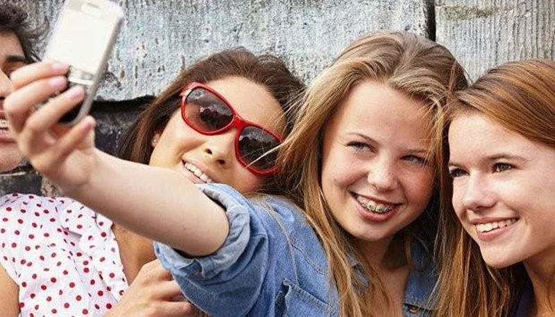 معجزه در بهبود مهارت اجتماعی در نوجوانان بدون دارو با روشهای نوین از غار تنهایی بیرون می آیید.