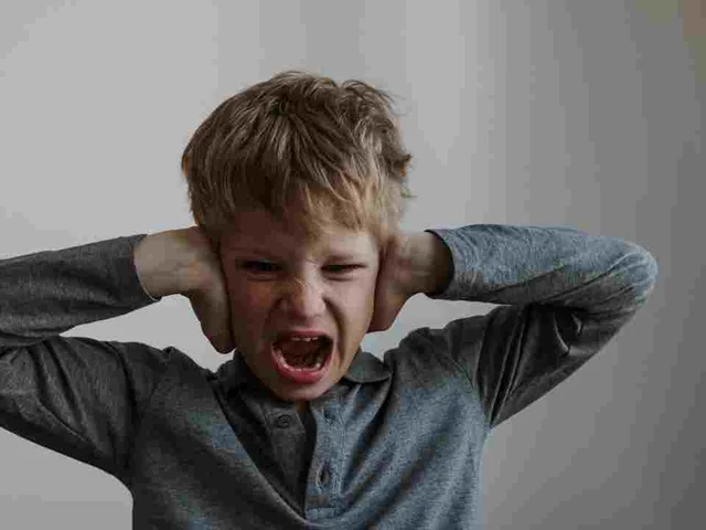 10 دلیل اصلی بدرفتاری کودکان که والدین نمی دانند+ راه حل کاربردی