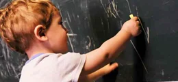علائم و درمان بیش فعالی در کودکان| کودک بیش فعال حادثه ساز می شود