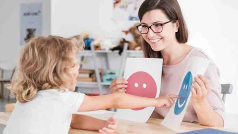 مشاوره کودک| بهترین مشاوران آینده کودک شما را می سازند