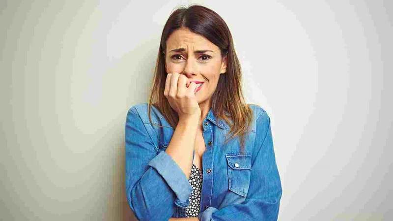 رابطه فوبیا و مصرف مواد| بهترین روش درمان فوبیا