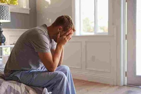 افسردگی در مردان| علائمی که نباید نادیده بگیرید