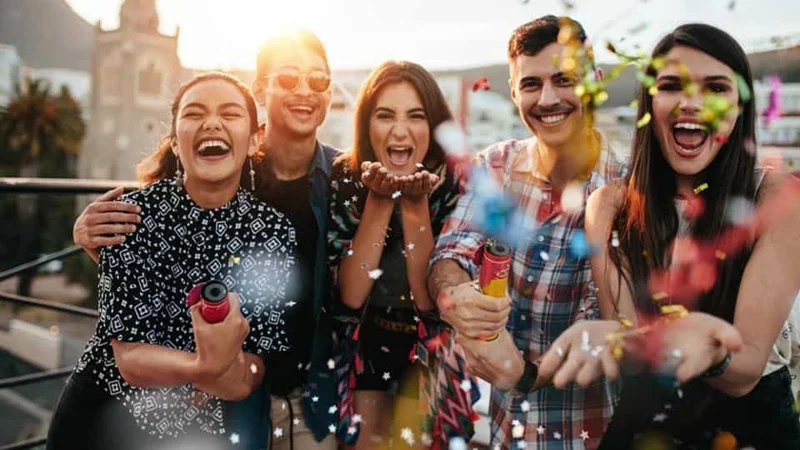 خصوصیات افراد برونگرا +  تست درونگرا یا برونگرا بودن