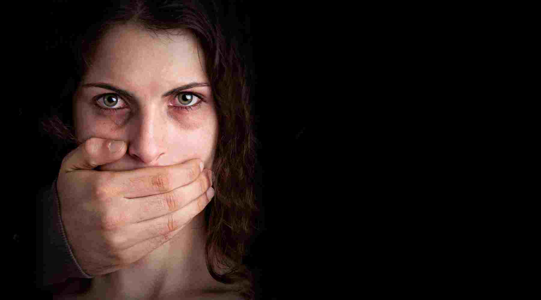 خشونت علیه زنان را چگونه تشخیص دهیم؟ خشونت علیه زنان فقط جسمی نیست