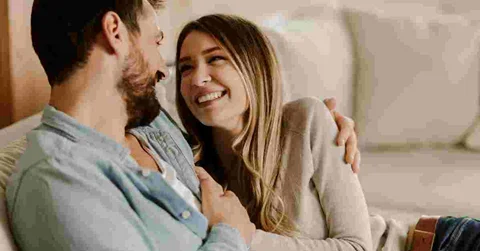 چگونه قلب شوهر خود را تسخیر کنید ❤️ 22 راه تضمینی